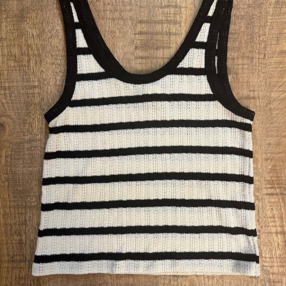 H&M Women’s Textured-Knitted Cream/black Striped Tank Top-Size Small